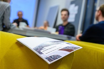 Broschüre bei Impact School