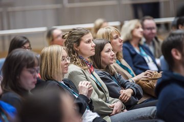 Publikum bei Panel-Veranstaltung