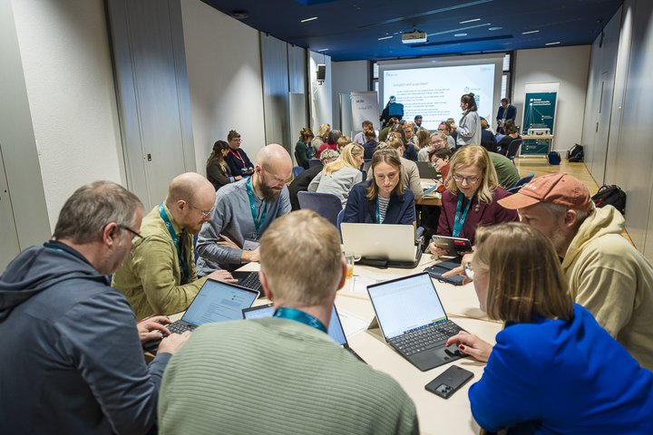 Welche KI-Tools helfen bei der Evaluation von Wissenschaftskommunikation?